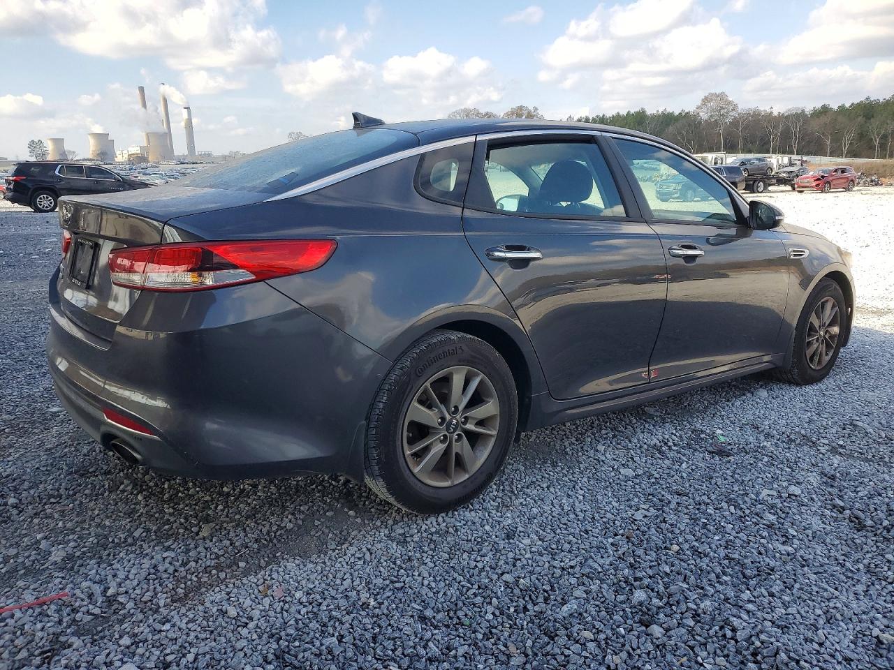 2016 KIA OPTIMA LX photo 3