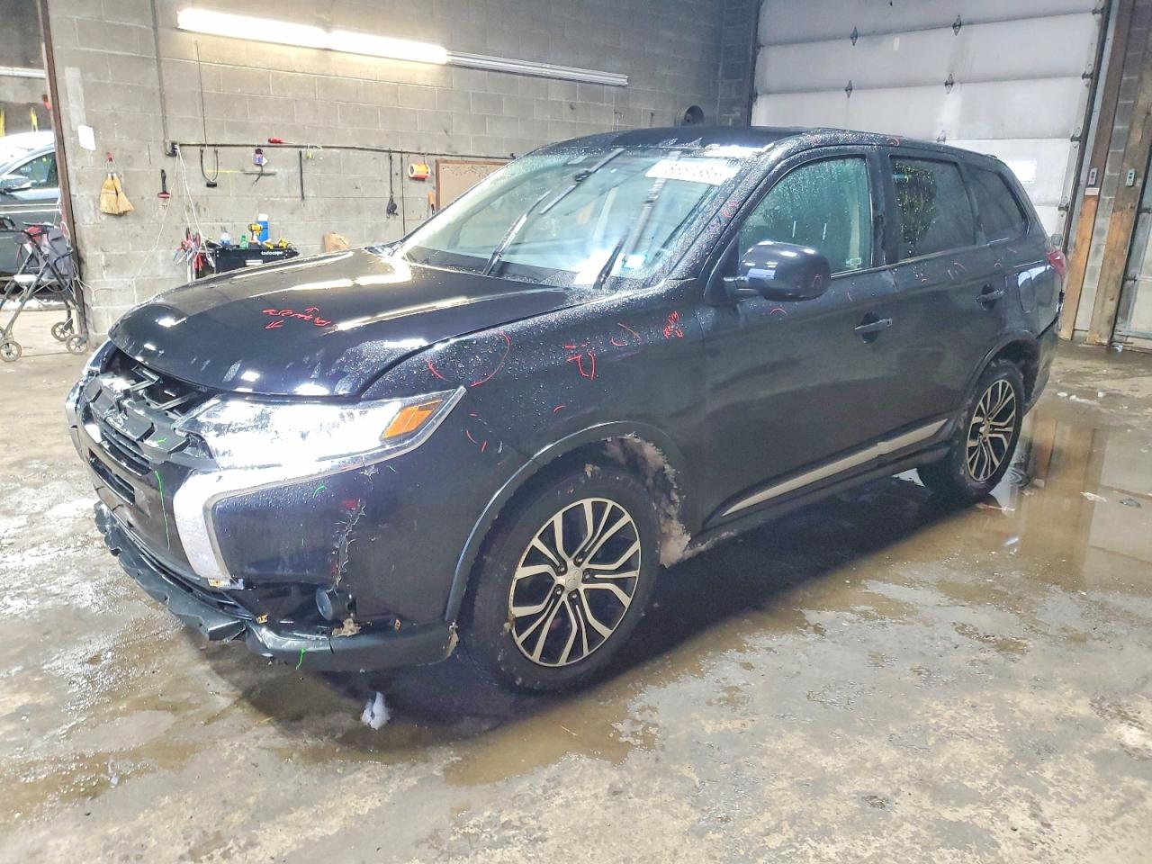 2018 MITSUBISHI OUTLANDER