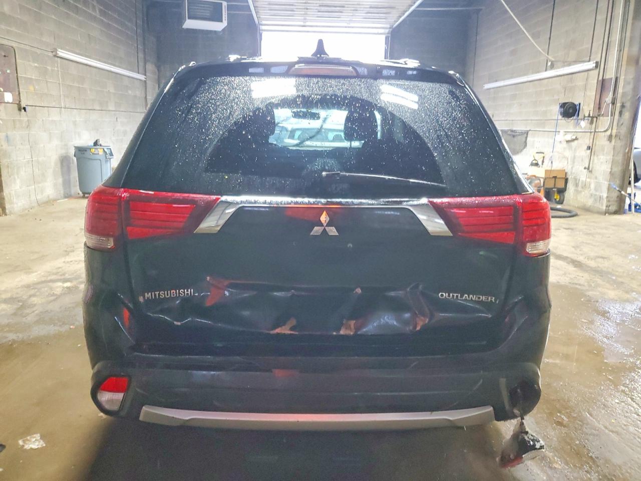 2018 MITSUBISHI OUTLANDER SE photo 6