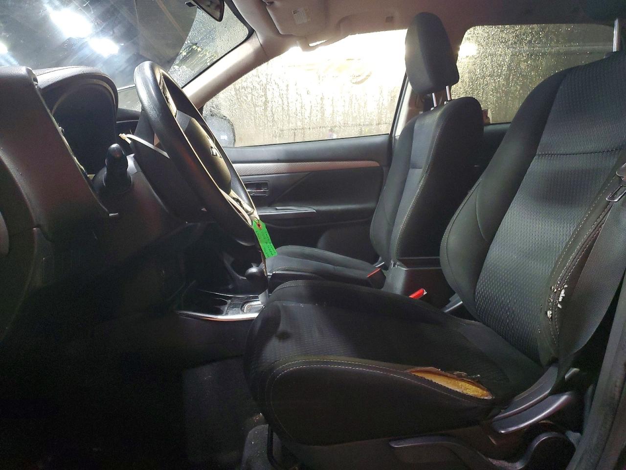 2018 MITSUBISHI OUTLANDER SE photo 7