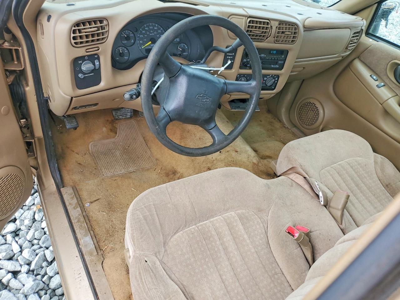 1999 CHEVROLET S TRUCK S10 photo 8
