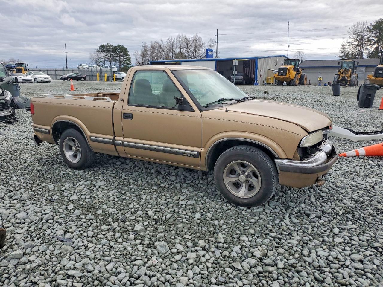 1999 CHEVROLET S TRUCK S10 photo 4