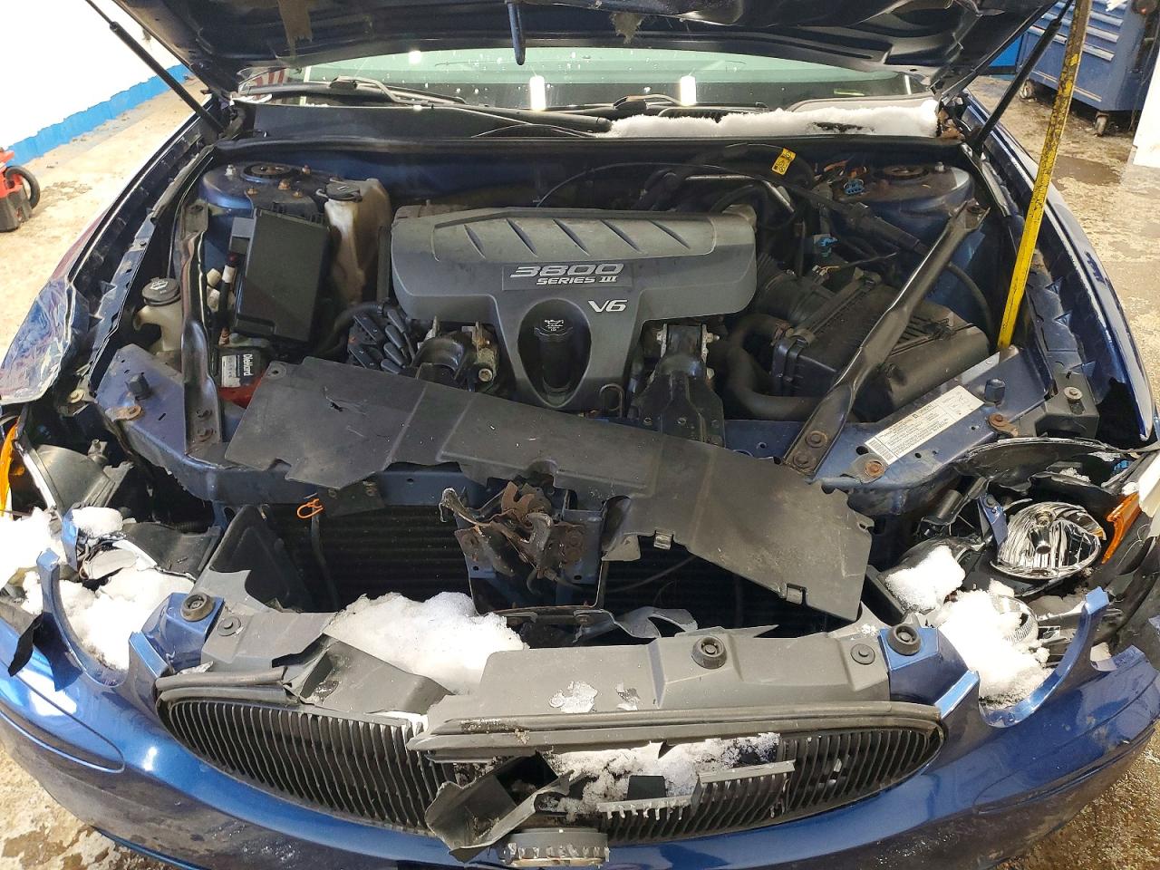 2005 BUICK LACROSSE CX photo 11