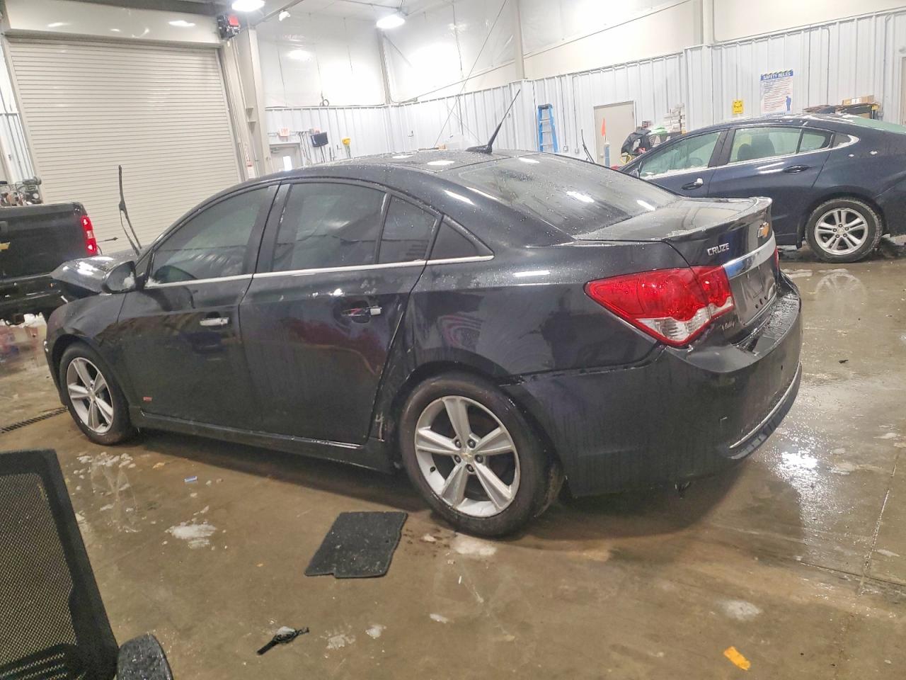 2014 CHEVROLET CRUZE LT photo 2