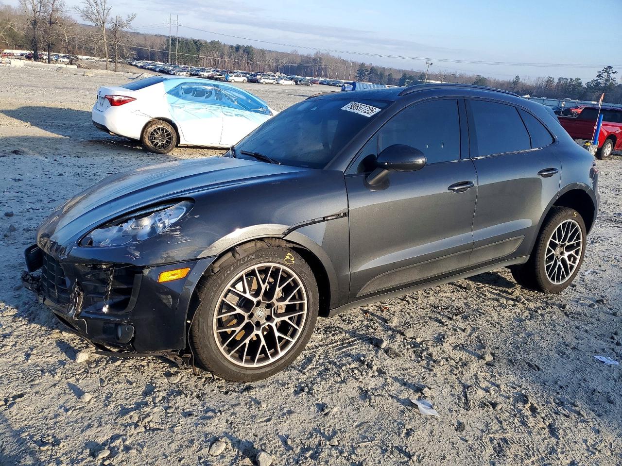 2018 PORSCHE MACAN