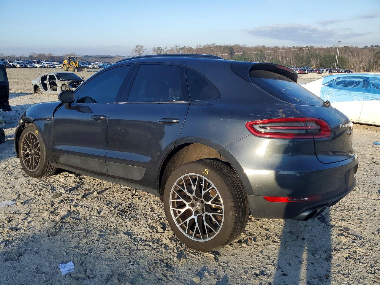 2018 PORSCHE MACAN S photo 2