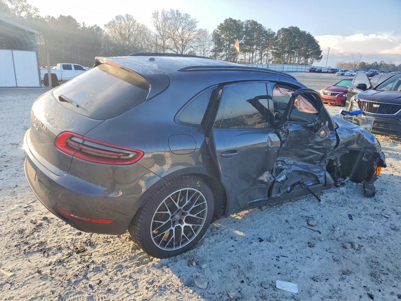 2018 PORSCHE MACAN S photo 3