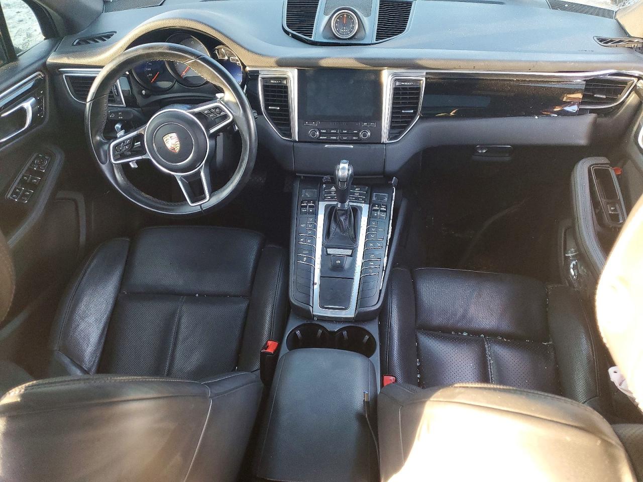 2018 PORSCHE MACAN S photo 8