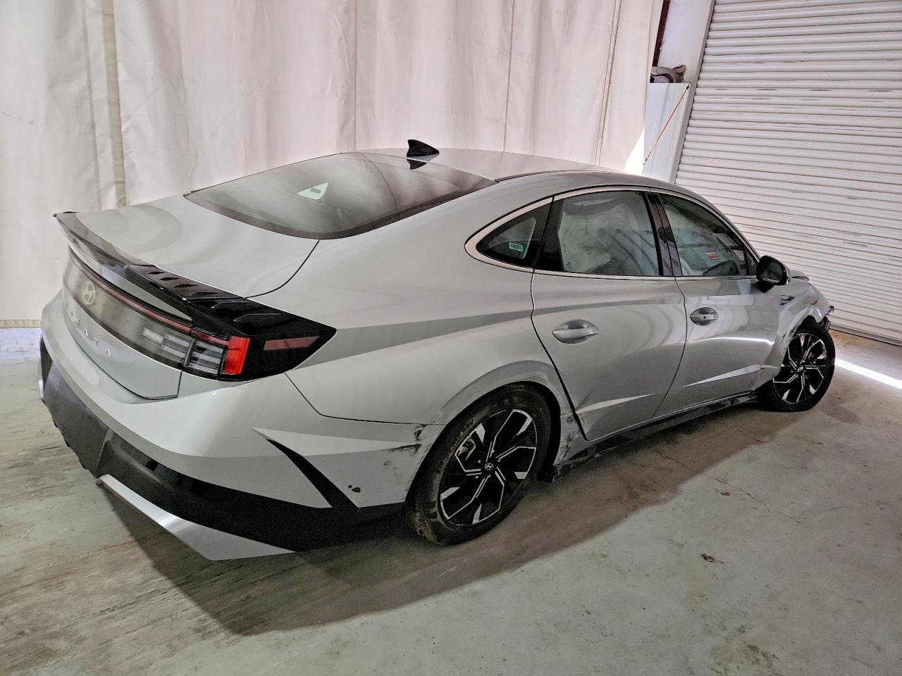 2025 HYUNDAI SONATA SEL photo 3