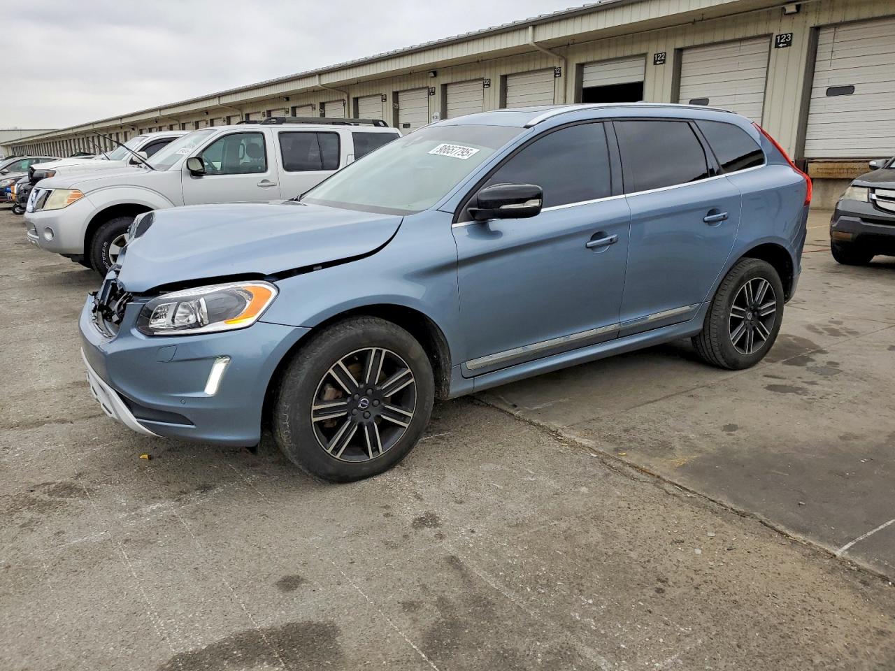 2017 VOLVO XC60