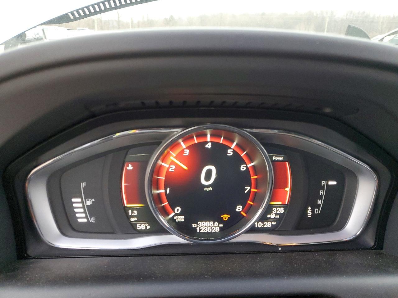 2017 VOLVO XC60 T5 DYNAMIC photo 9