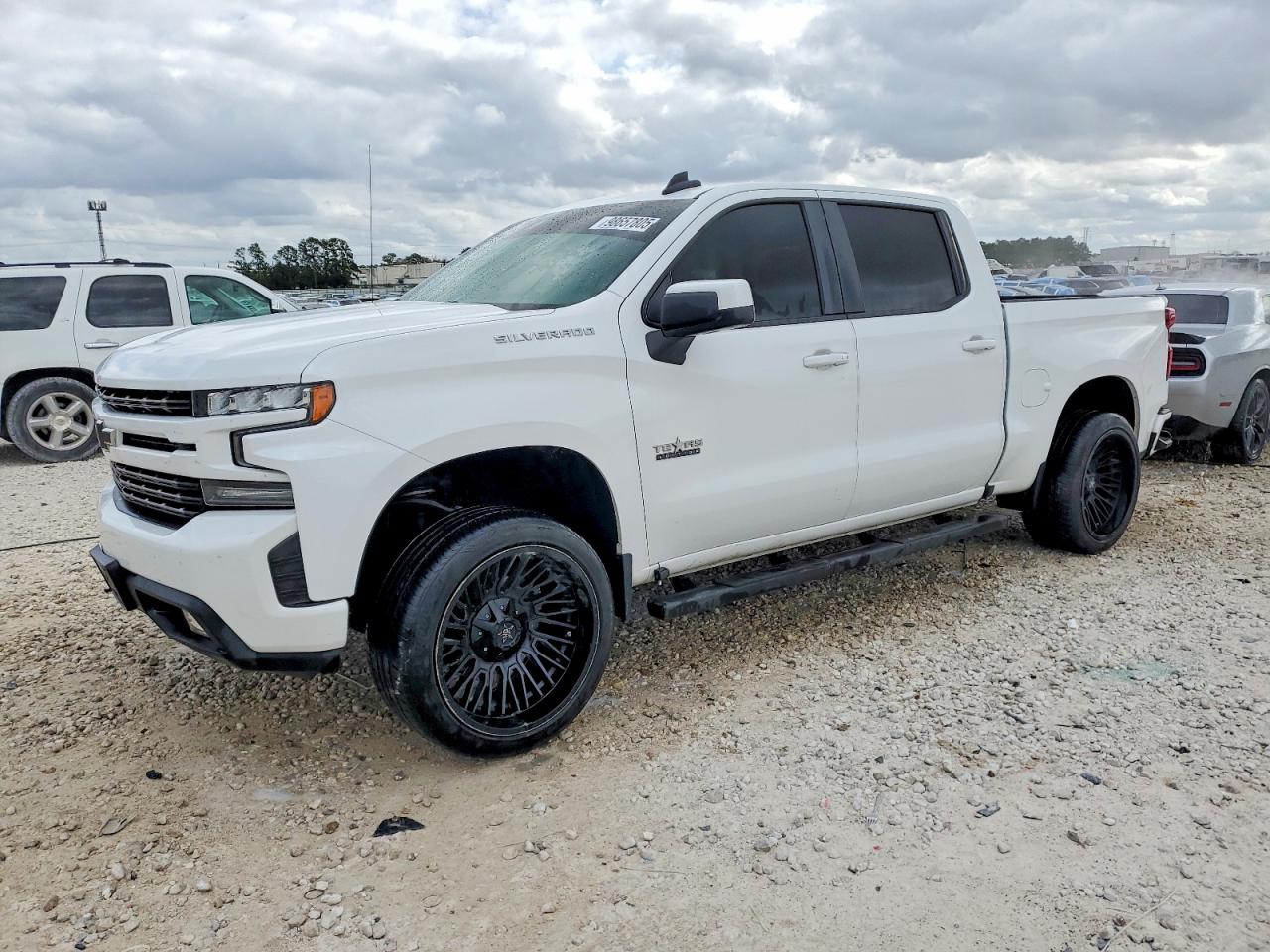 2020 CHEVROLET SILVERADO