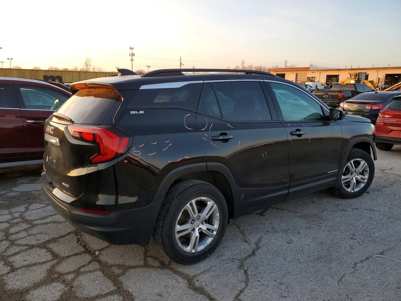 2019 GMC TERRAIN SLE photo 3
