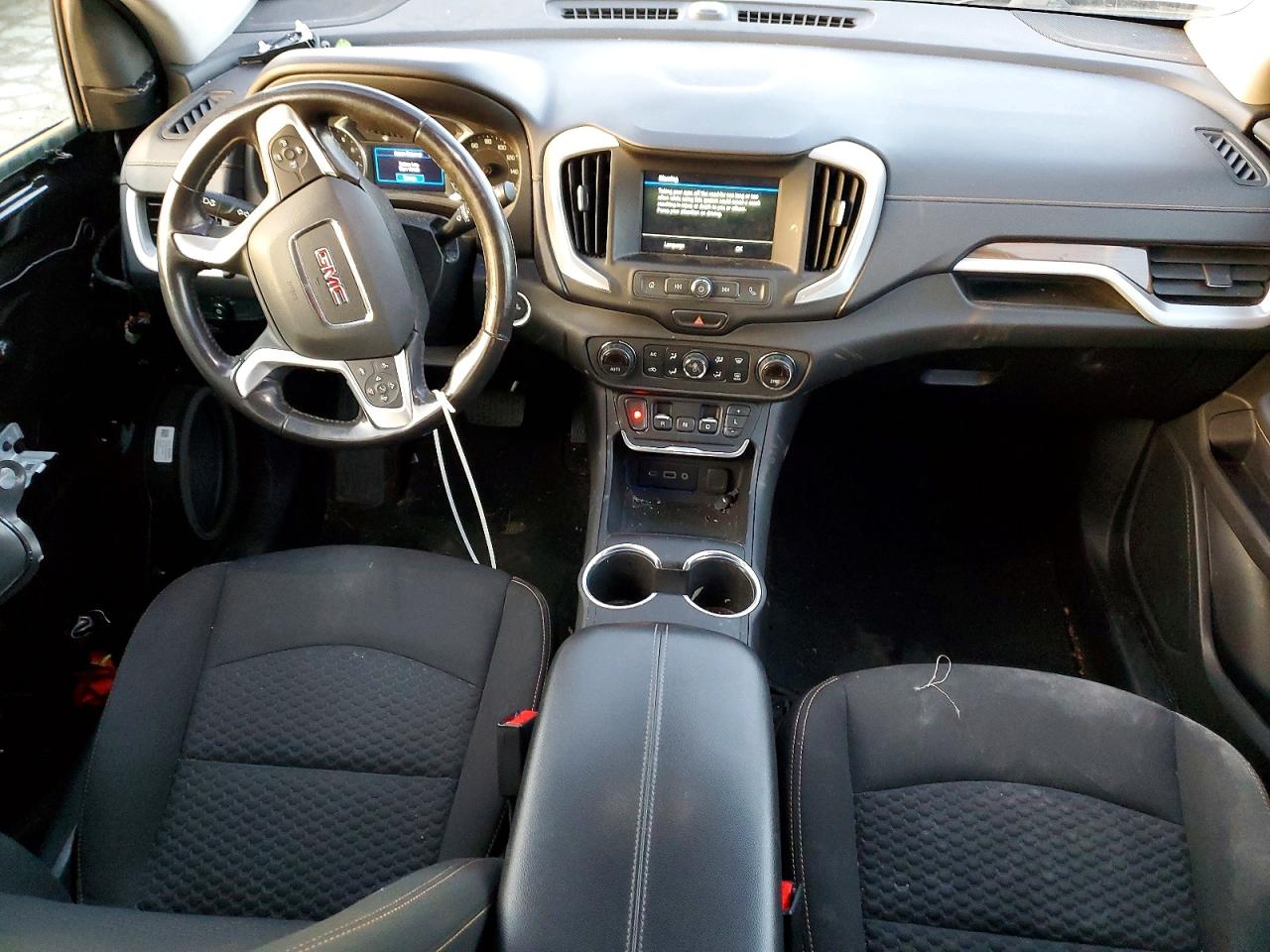 2019 GMC TERRAIN SLE photo 8