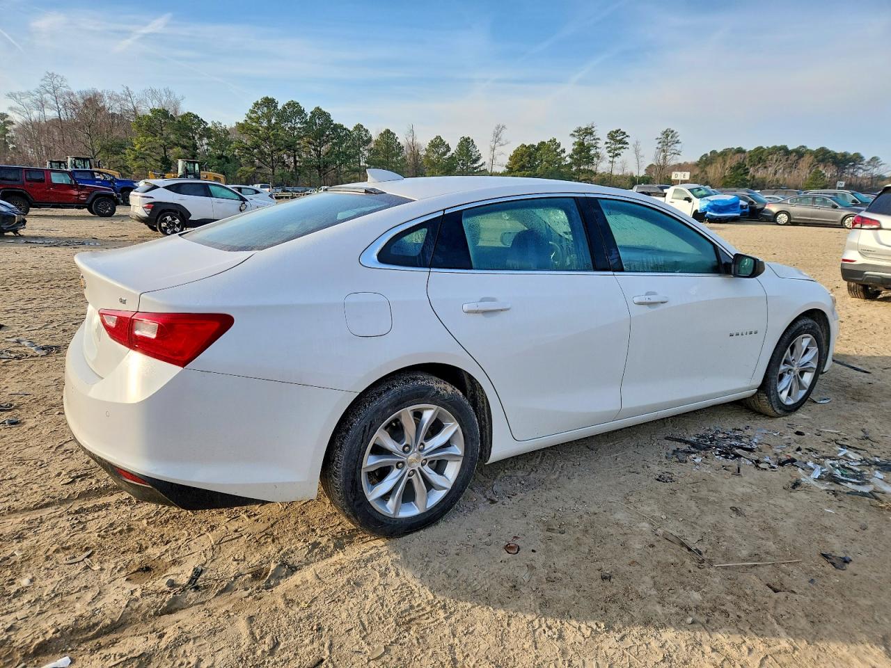 2024 CHEVROLET MALIBU LT photo 3