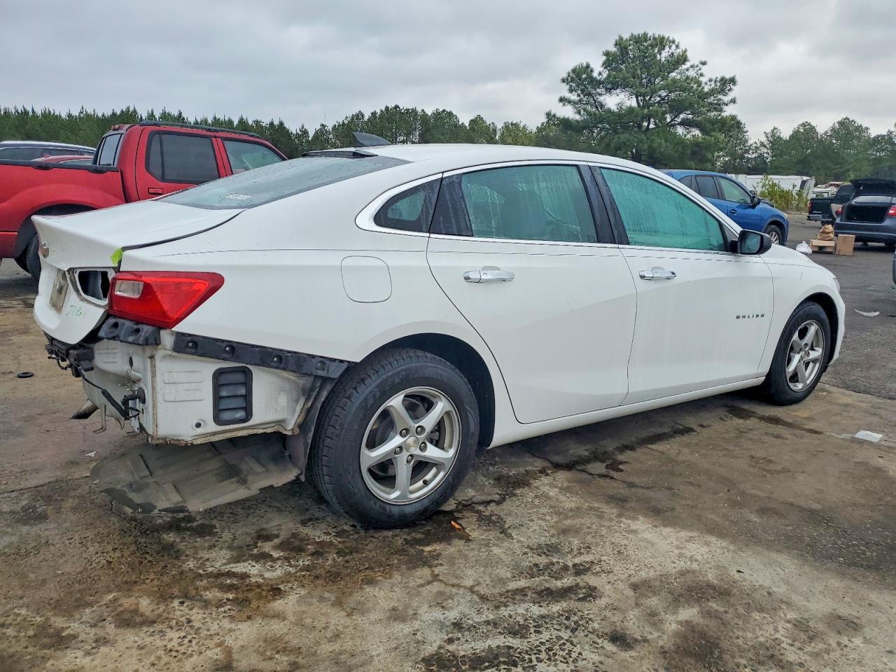 2017 CHEVROLET MALIBU LS photo 3