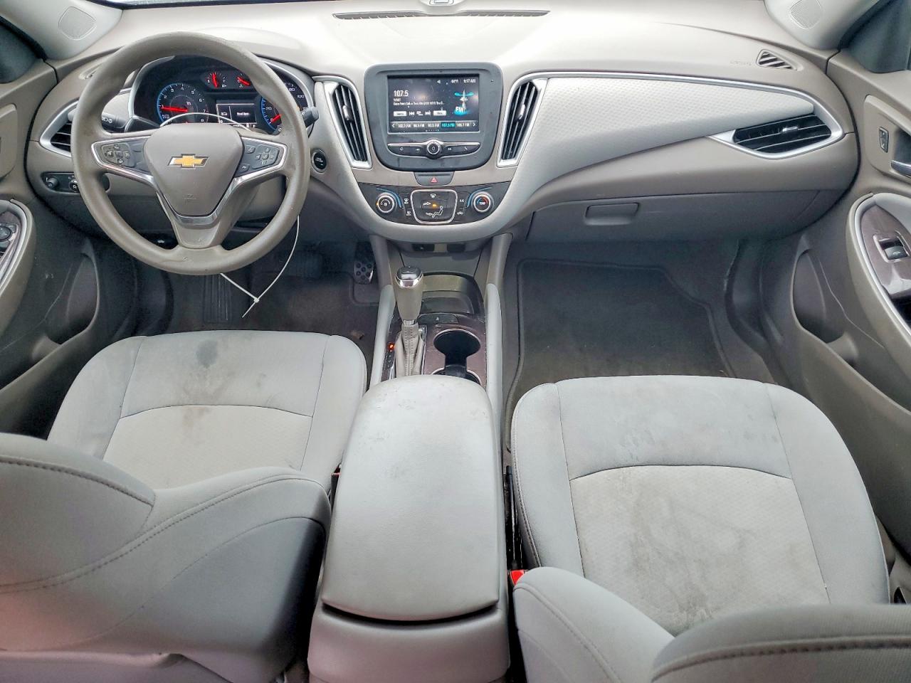2017 CHEVROLET MALIBU LS photo 8