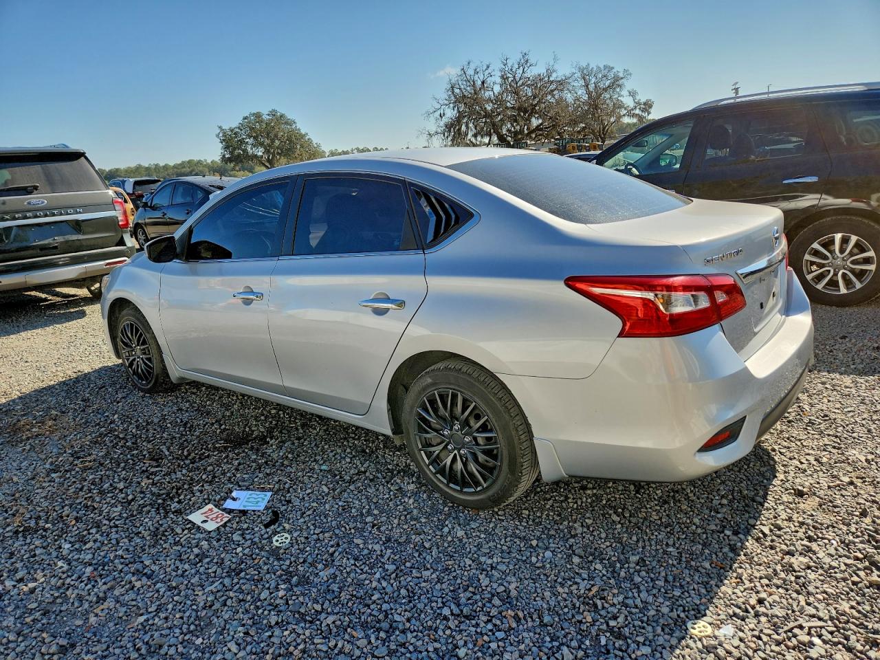 2019 NISSAN SENTRA S photo 2