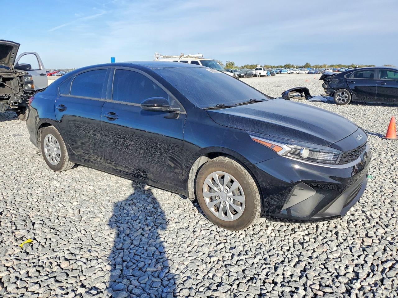 2024 KIA FORTE LX photo 4