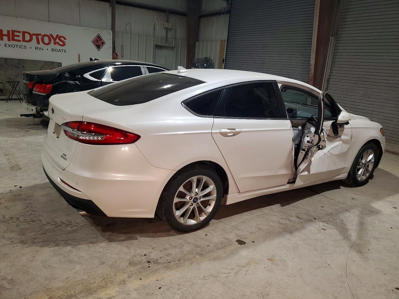 2019 FORD FUSION SE photo 3