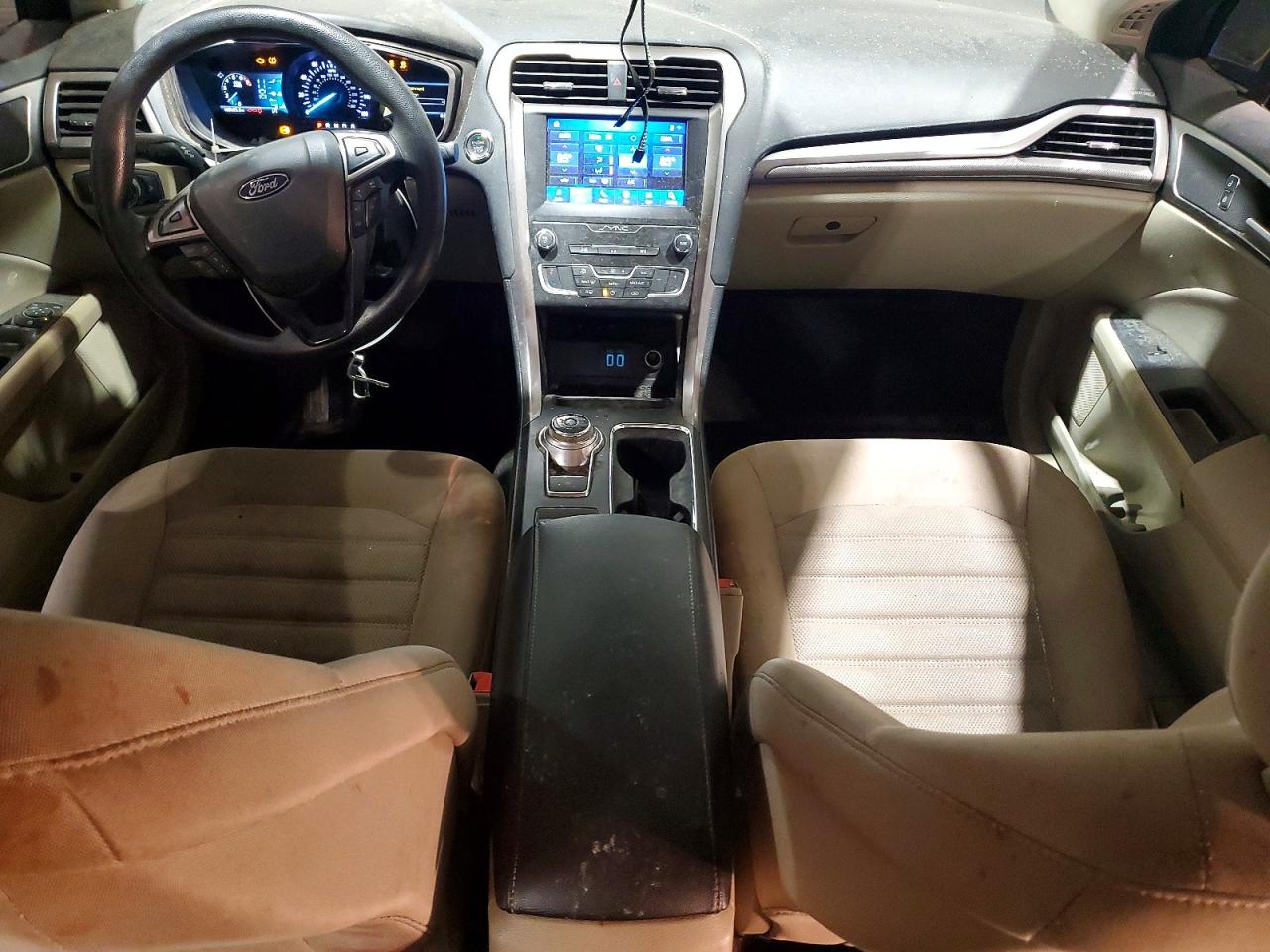 2019 FORD FUSION SE photo 8