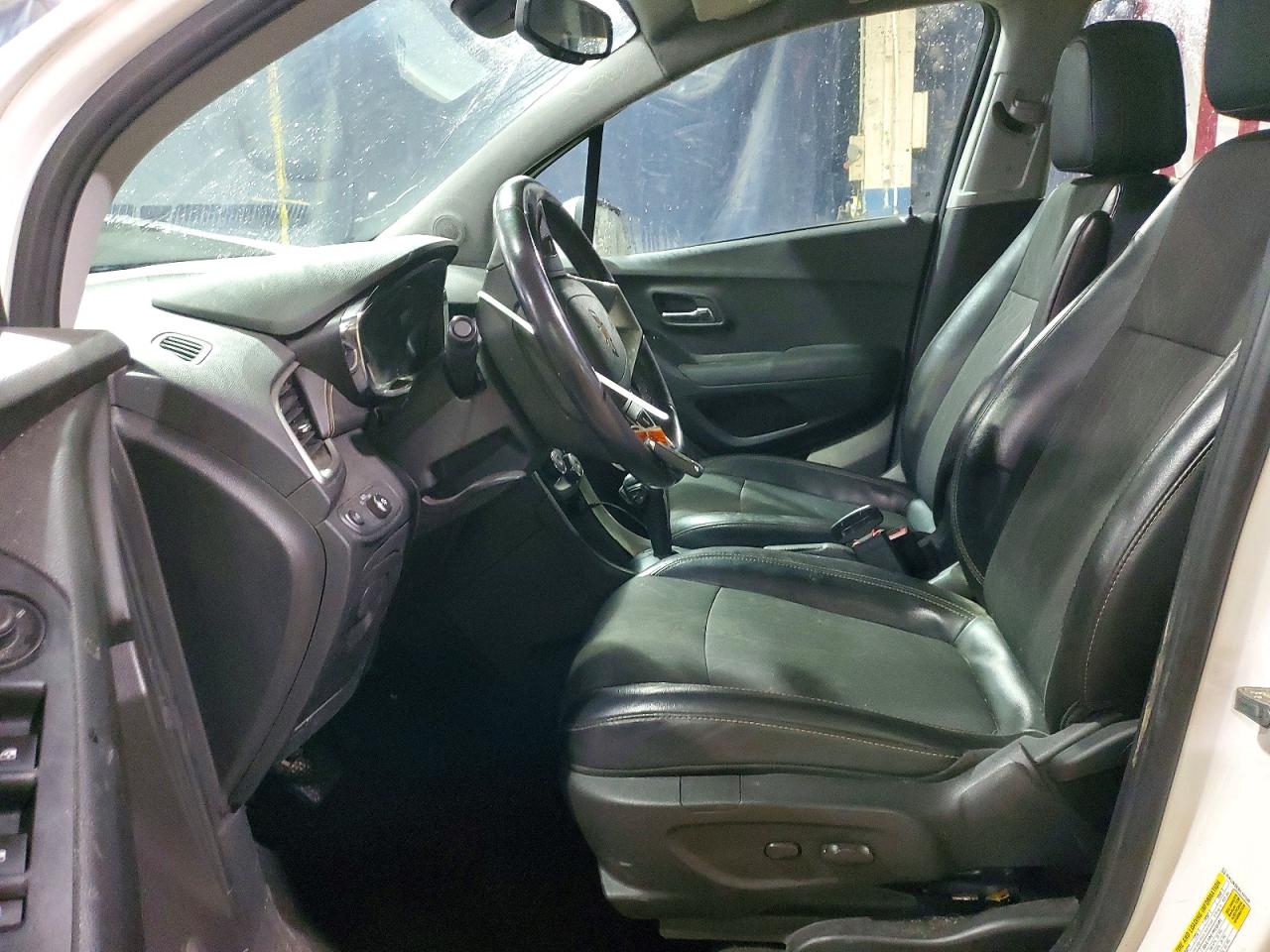 2017 CHEVROLET TRAX LS photo 7