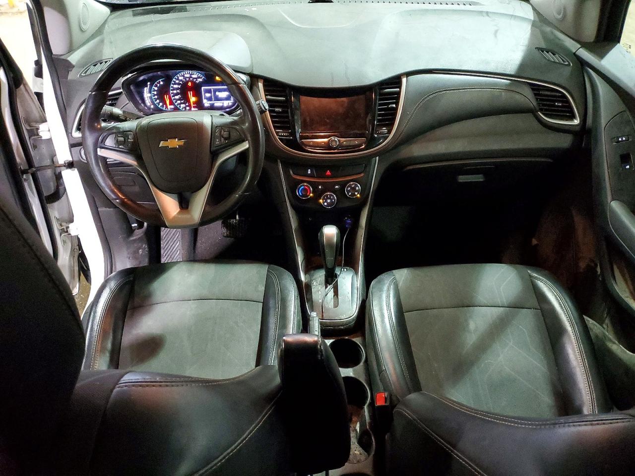 2017 CHEVROLET TRAX LS photo 8