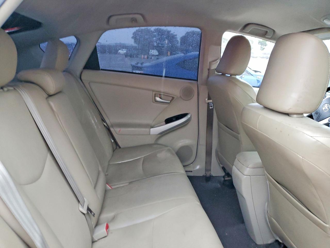 2013 TOYOTA PRIUS photo 10