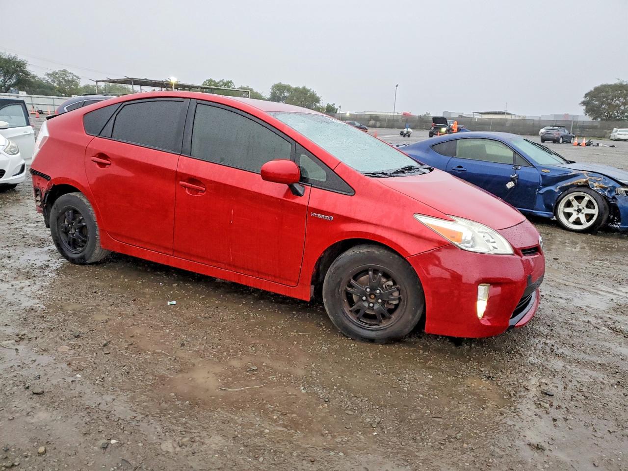 2013 TOYOTA PRIUS photo 4