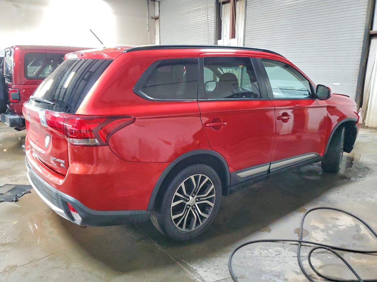 2016 MITSUBISHI OUTLANDER SE photo 3