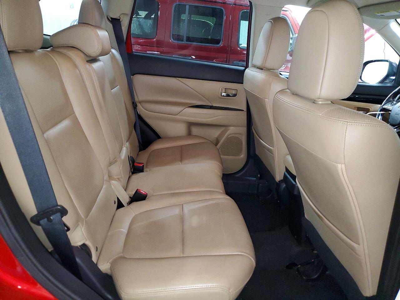 2016 MITSUBISHI OUTLANDER SE photo 10