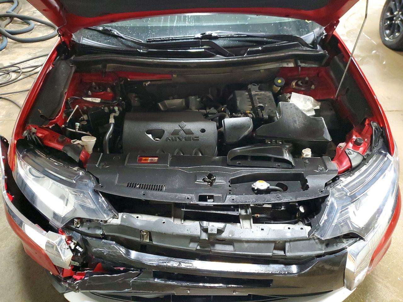 2016 MITSUBISHI OUTLANDER SE photo 11