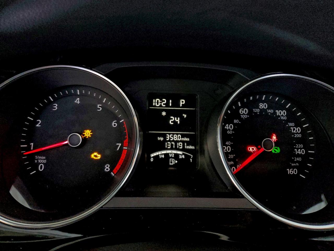 2016 VOLKSWAGEN JETTA SPORT photo 9