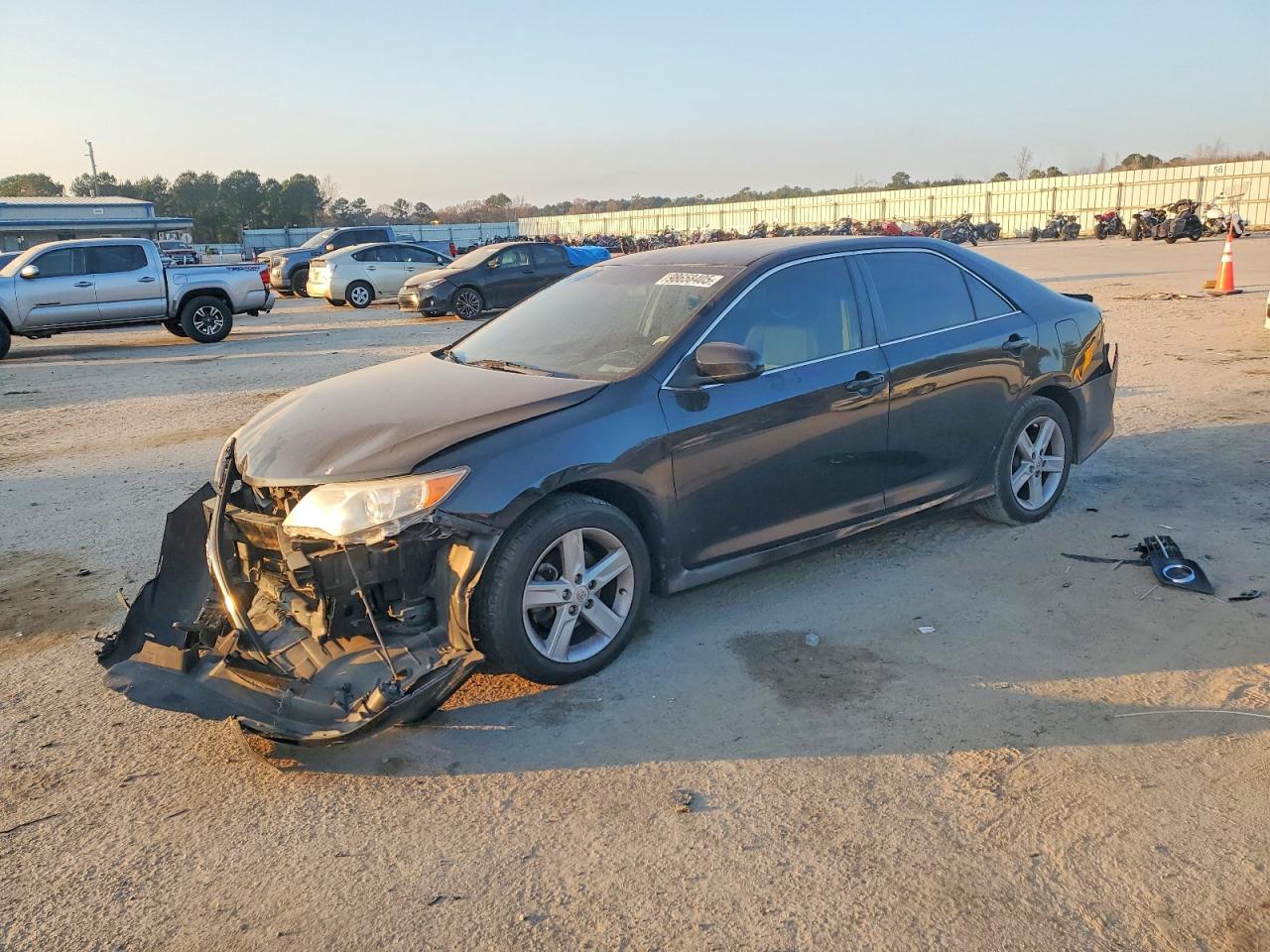 2013 TOYOTA CAMRY