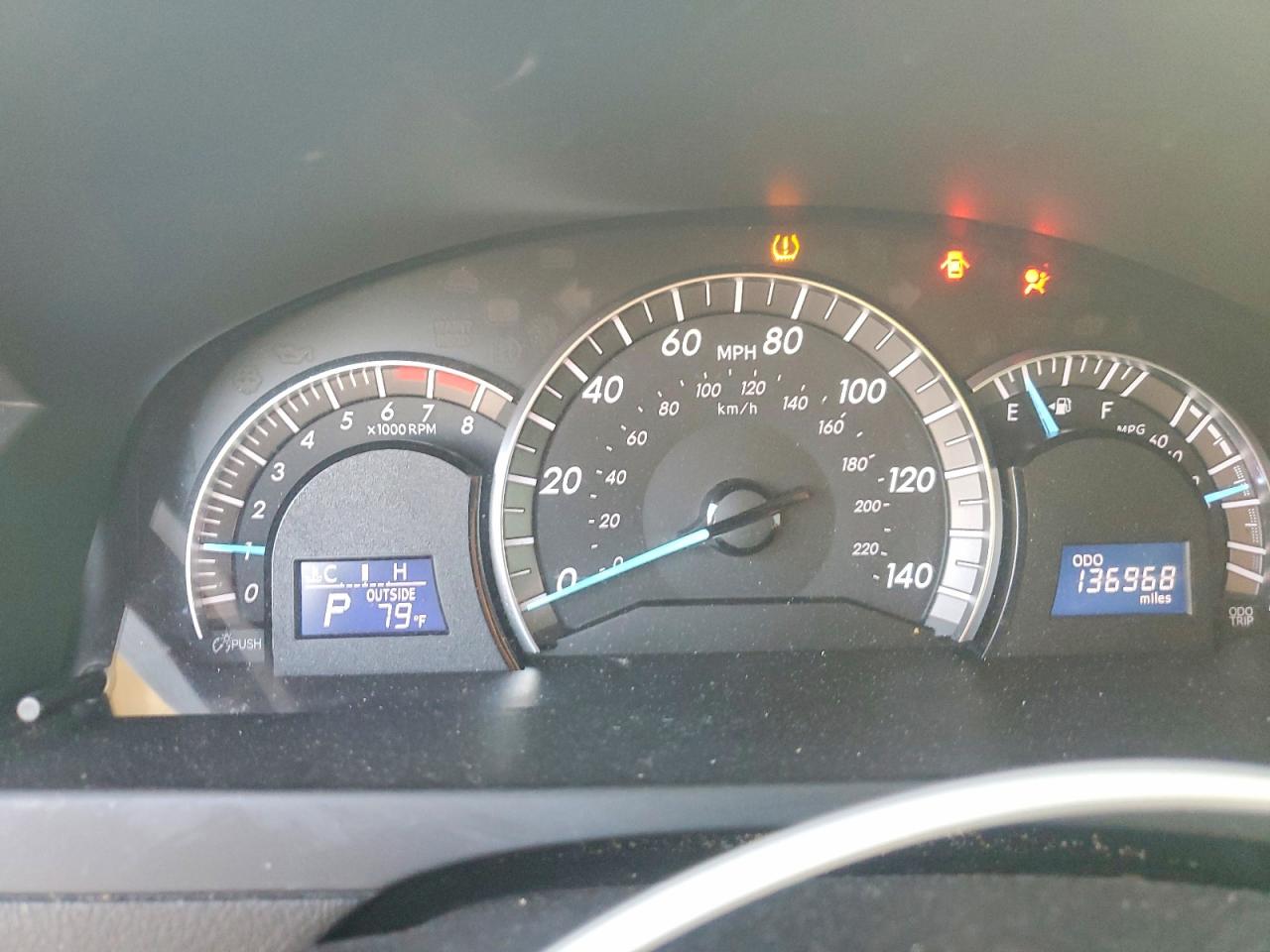 2013 TOYOTA CAMRY L photo 9