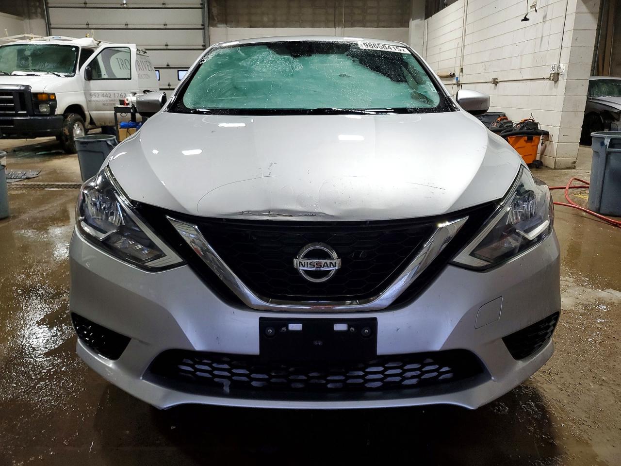 2017 NISSAN SENTRA S photo 5