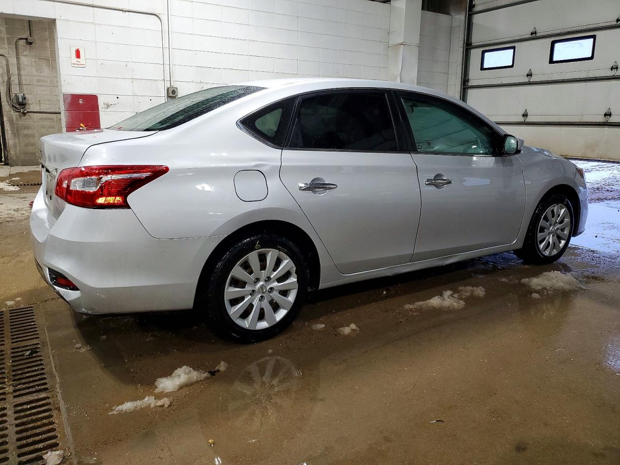 2017 NISSAN SENTRA S photo 3