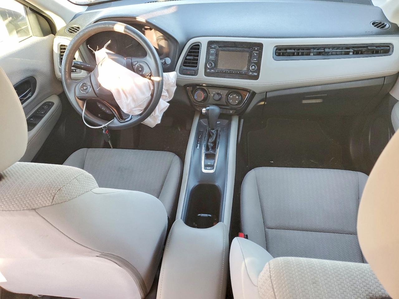2016 HONDA HR-V LX photo 8