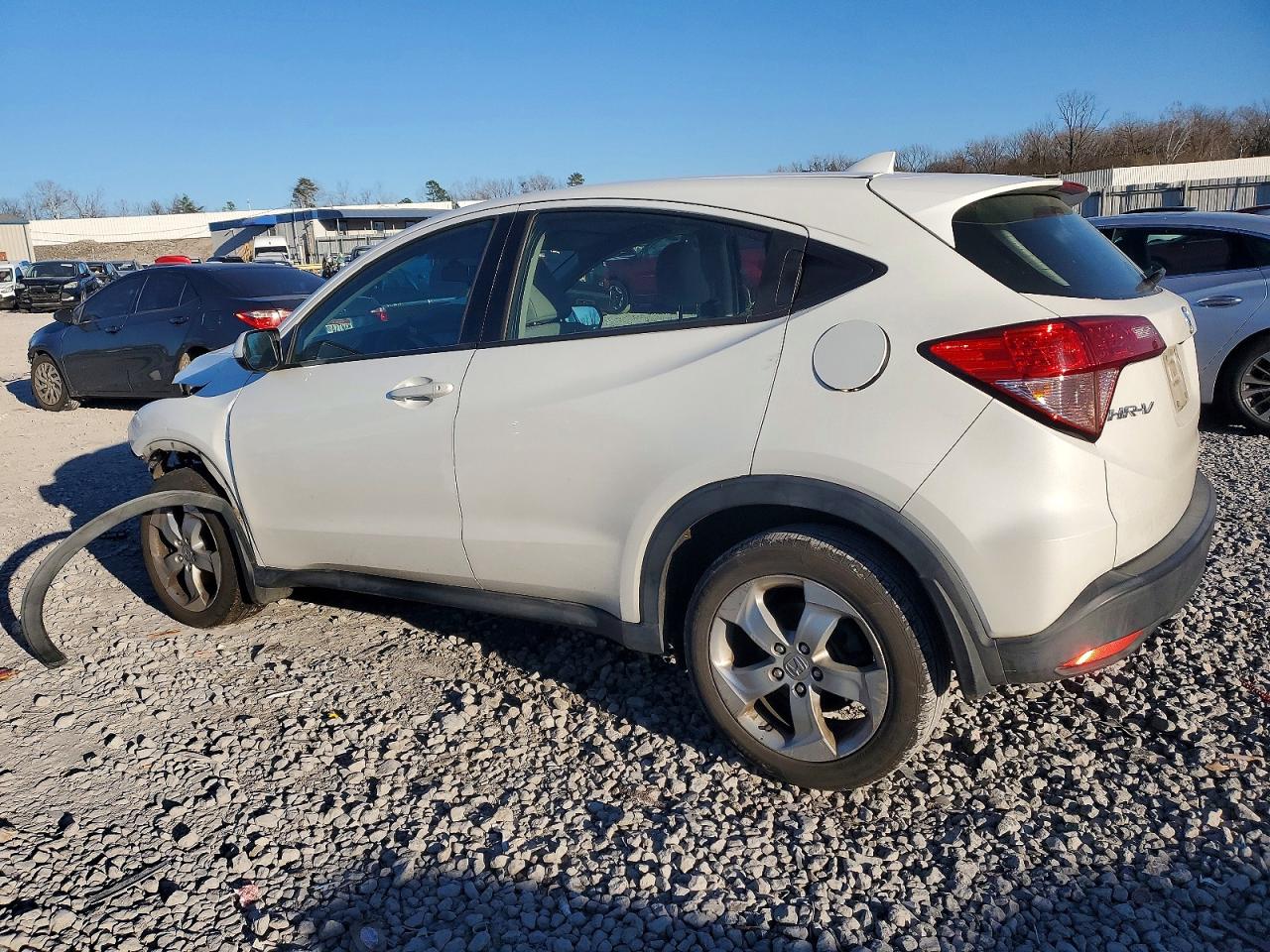 2016 HONDA HR-V LX photo 2