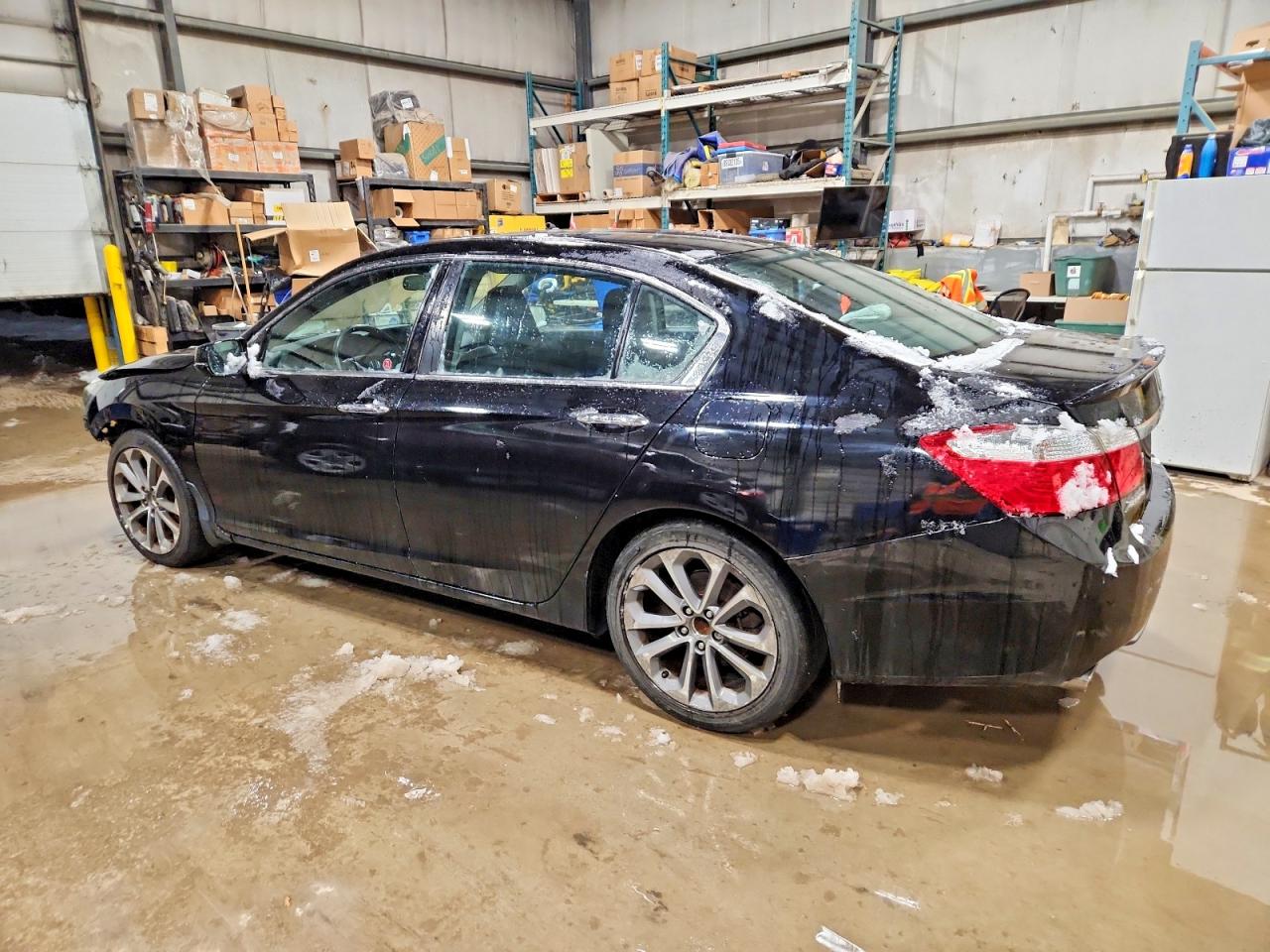 2015 HONDA ACCORD SPORT photo 2