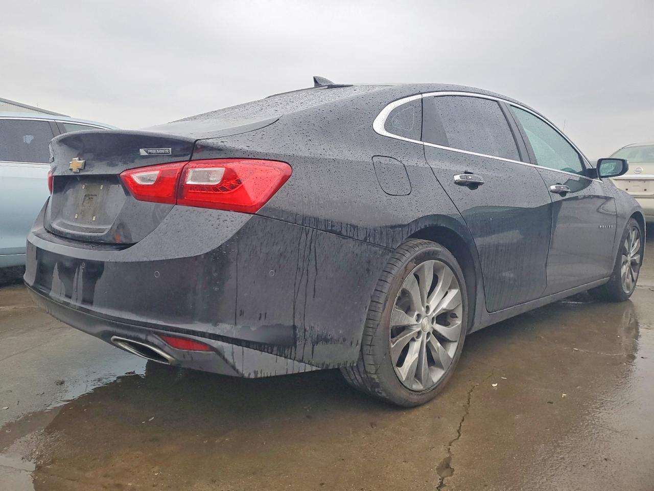 2017 CHEVROLET MALIBU PREMIER photo 3