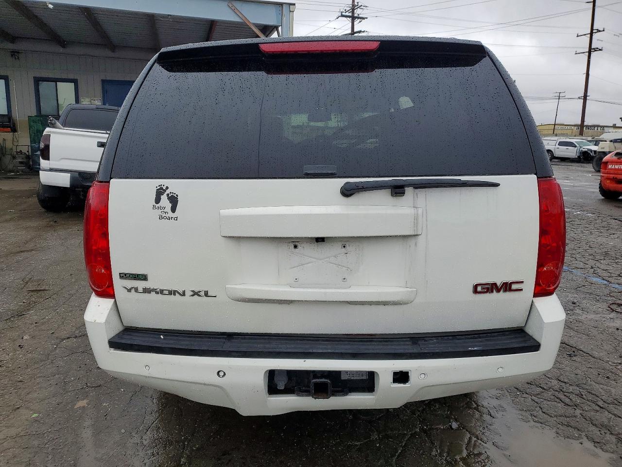 2012 GMC YUKON XL K1500 SLT photo 6