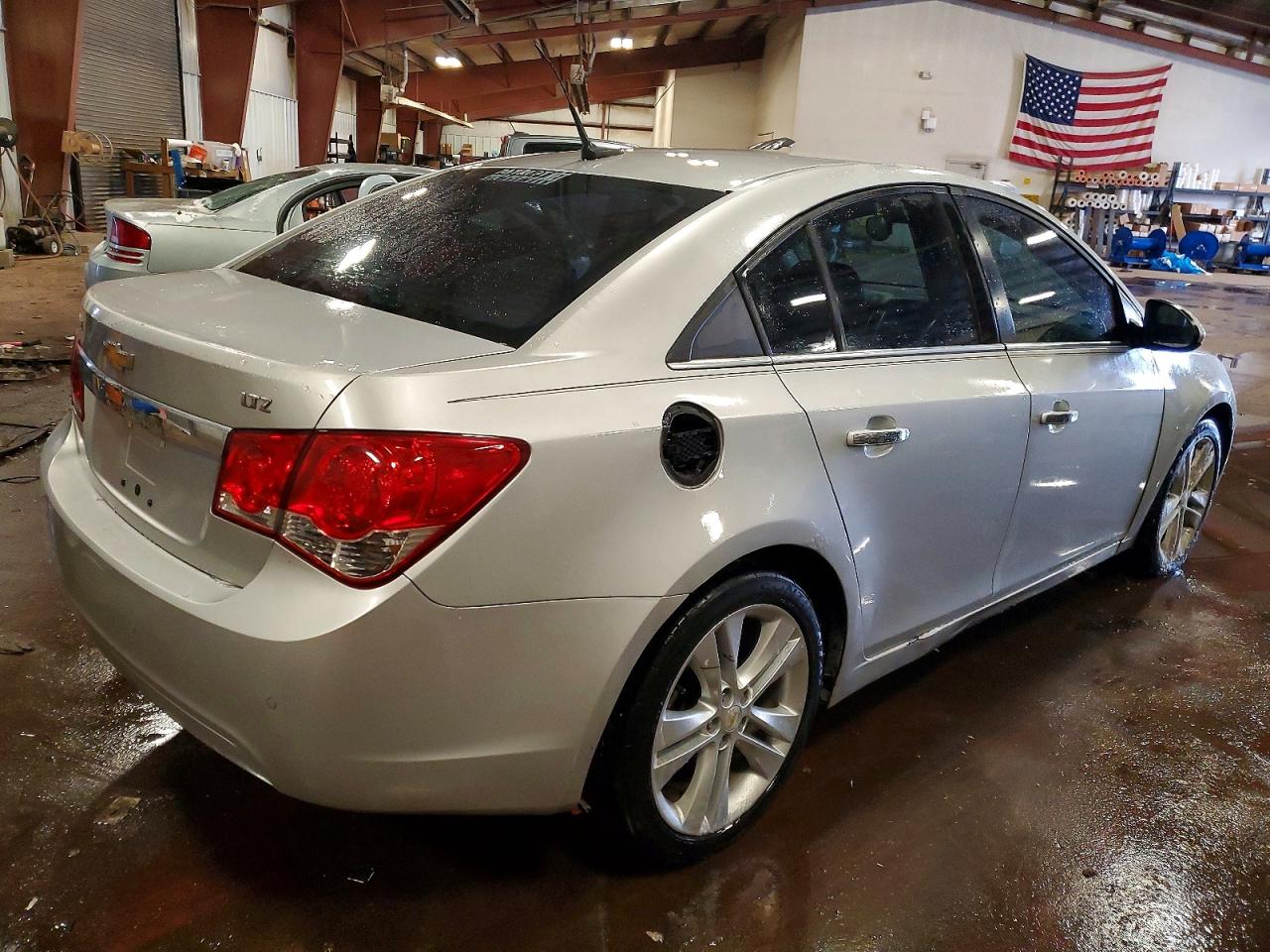 2011 CHEVROLET CRUZE LTZ photo 3