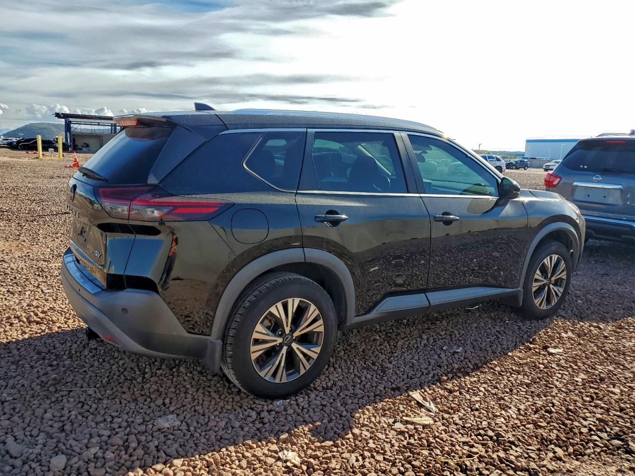 2023 NISSAN ROGUE SV photo 3