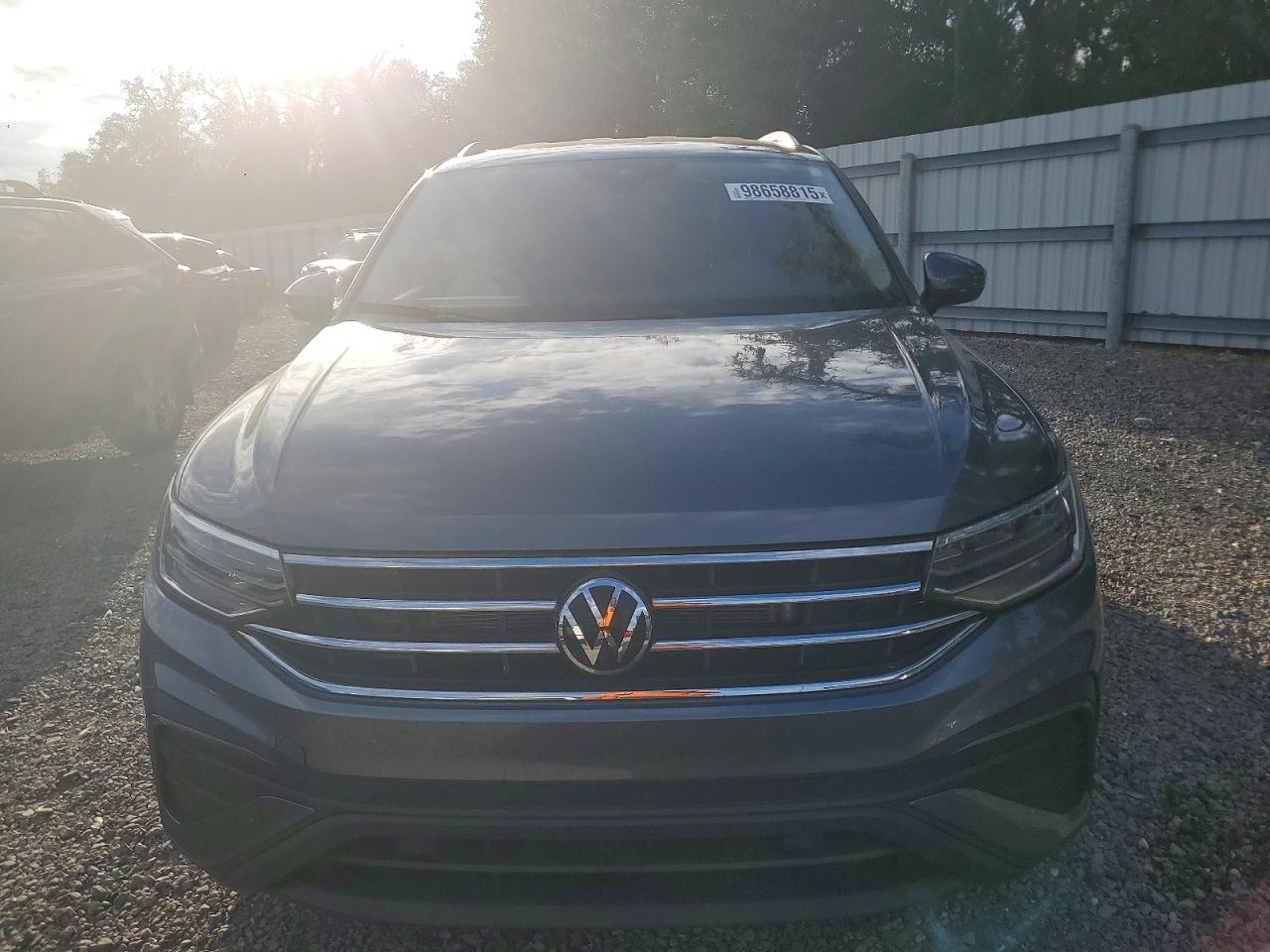2024 VOLKSWAGEN TIGUAN SE photo 5