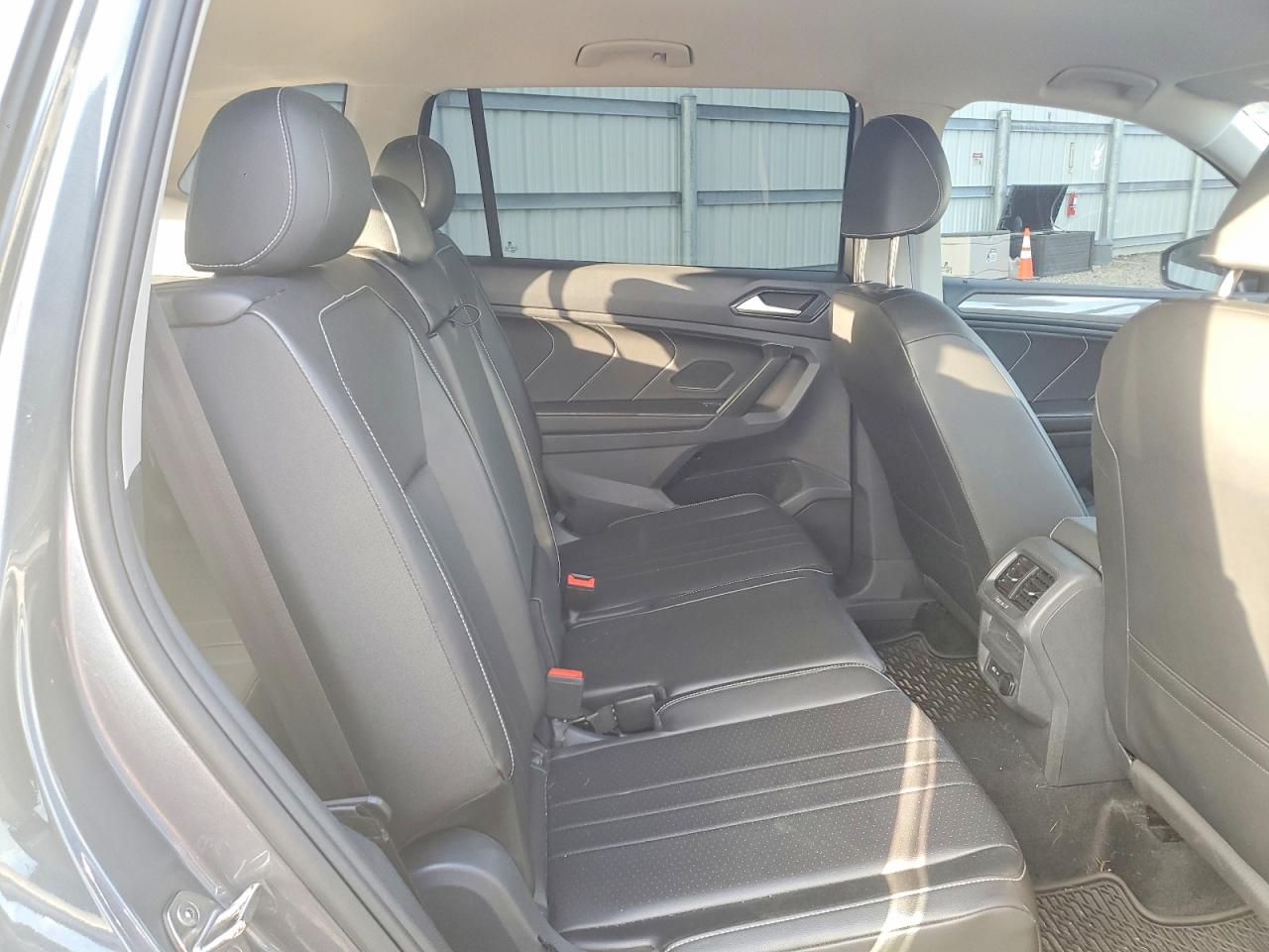 2024 VOLKSWAGEN TIGUAN SE photo 10