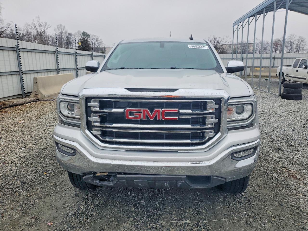 2017 GMC SIERRA C1500 SLT photo 5