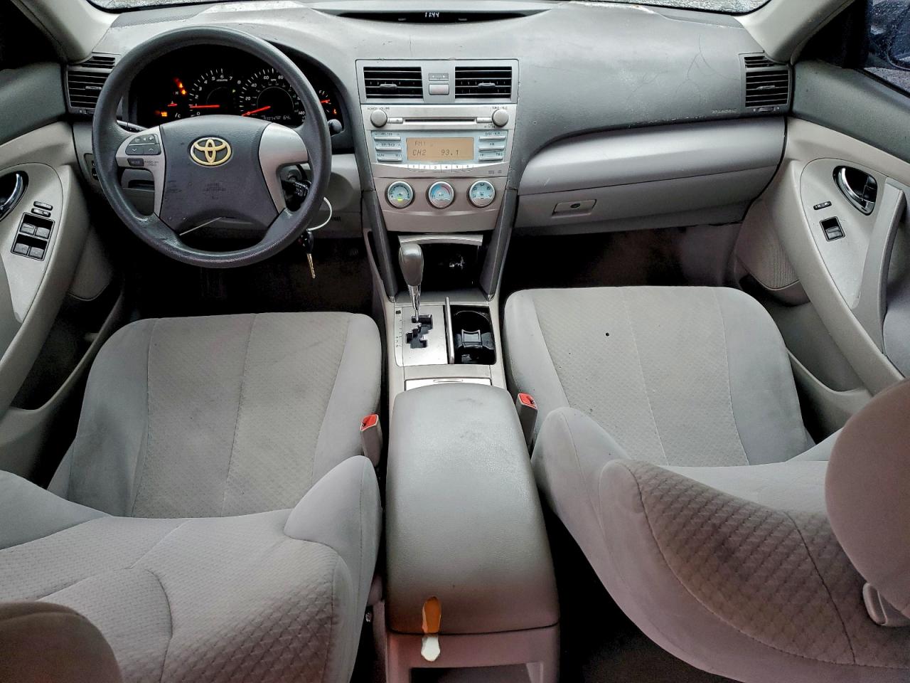 2009 TOYOTA CAMRY BASE photo 8