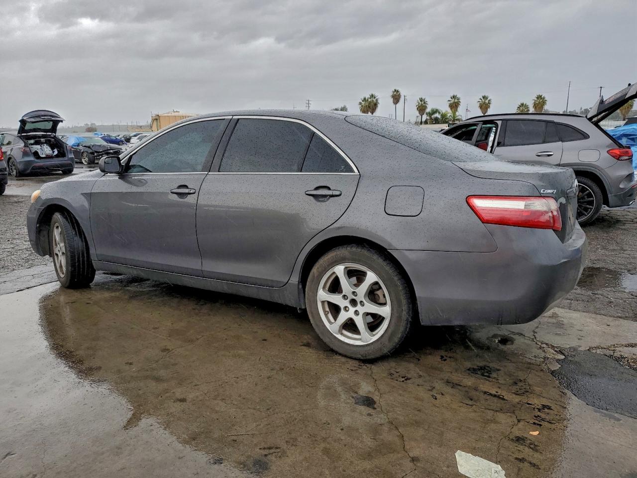 2009 TOYOTA CAMRY BASE photo 2