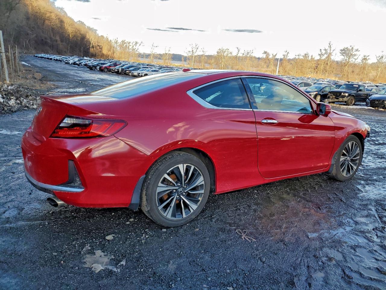 2017 HONDA ACCORD EX photo 3